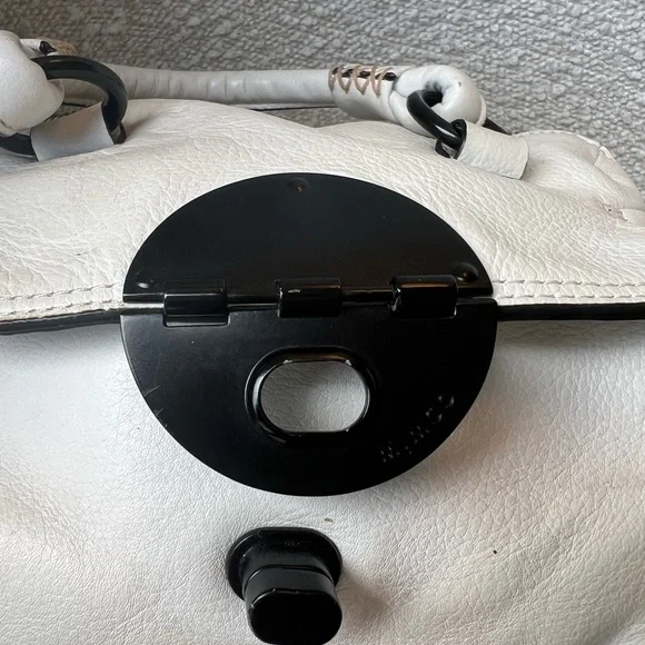 Mimco leather turn-lock bag white - Picture 7 of 10